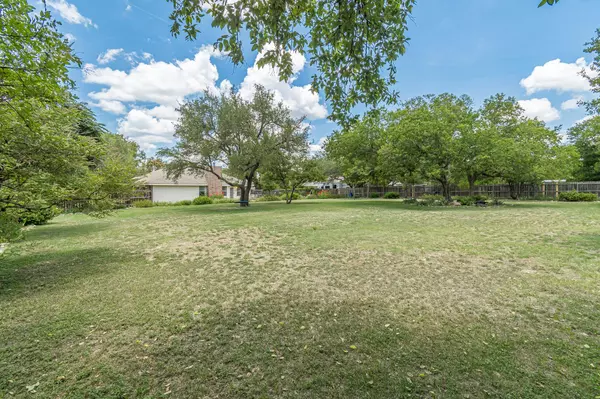 Mountain City, TX 78610,127 Maple DR