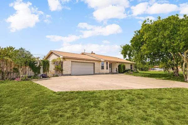 Liberty Hill, TX 78642,801 SAN GABRIEL DR