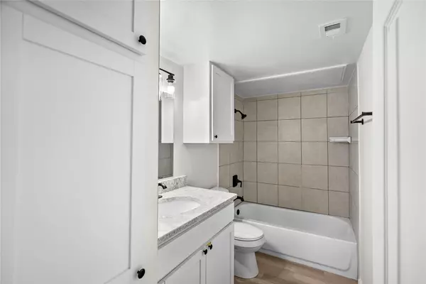 Austin, TX 78704,3819 Southway DR #104