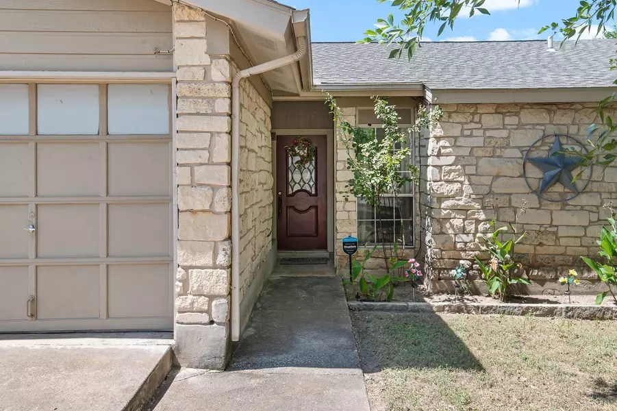 411 Oat Meadow DR, Pflugerville, TX 78660