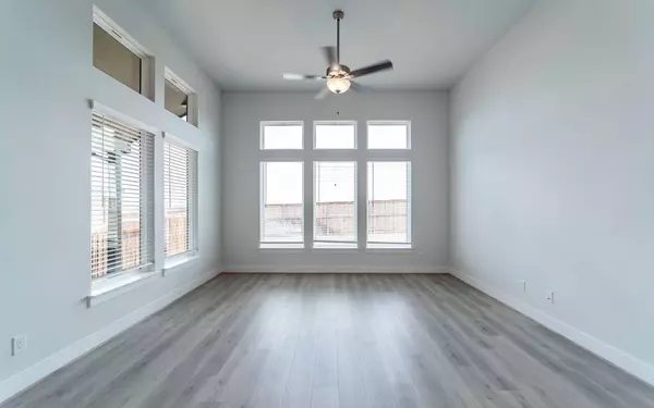 Buda, TX 78610,263 Grey Leaf RD