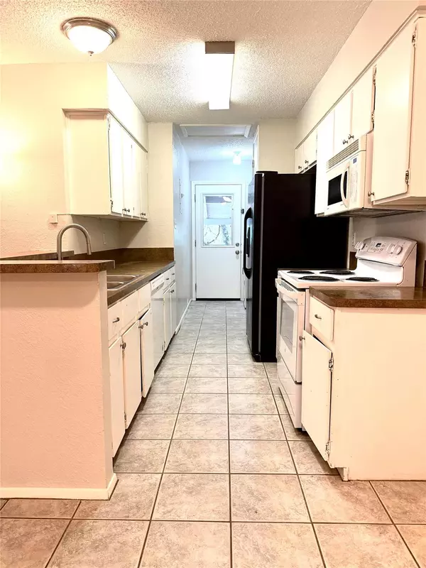Austin, TX 78750,9901 Hundred Oaks CIR #A