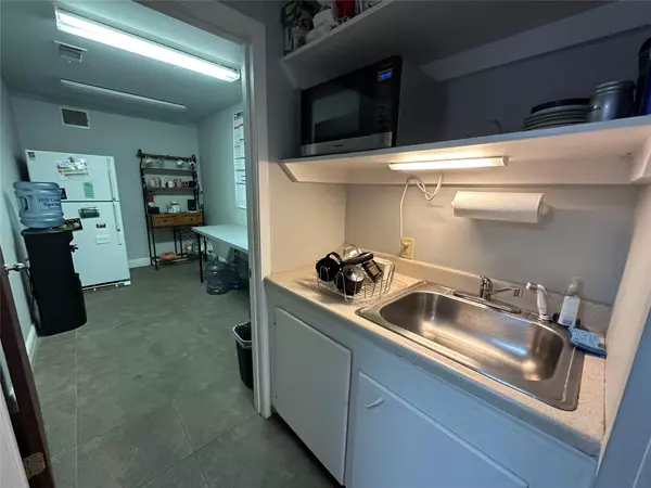 Austin, TX 78736,8862 W U S HY 290 HWY W