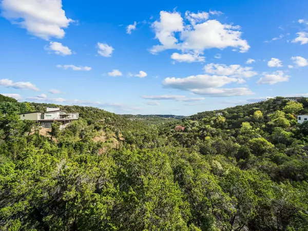 West Lake Hills, TX 78746,1302 Circle Ridge DR