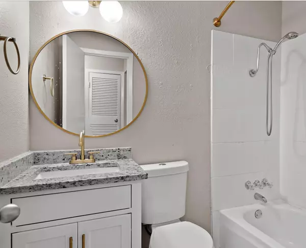Austin, TX 78722,2401 Manor RD #236