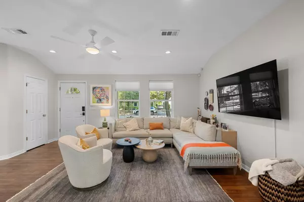 Austin, TX 78751,302 Genard ST