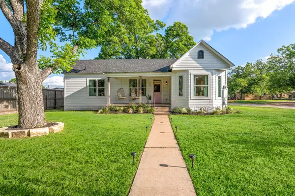 Fredericksburg, TX 78624,703 E Highway ST