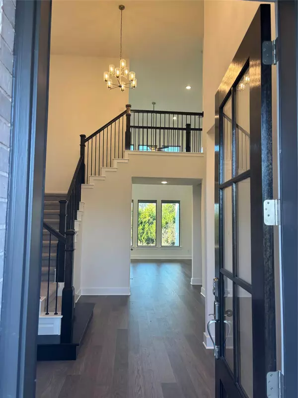 Liberty Hill, TX 78642,530 Tonada CV