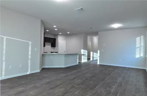 Hutto, TX 78634,117 Rochester LN