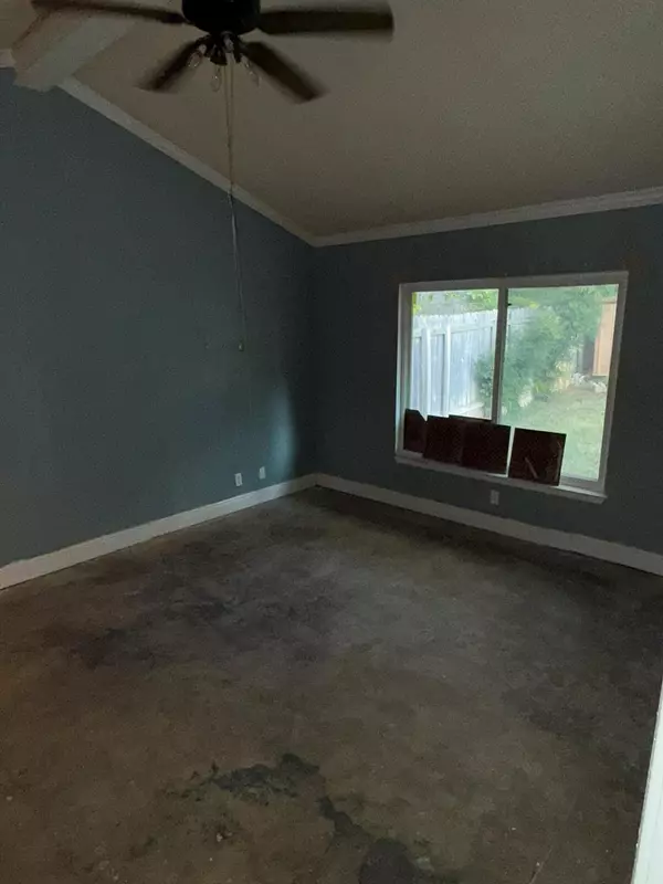 San Antonio, TX 78247,3918 Chimney Springs DR