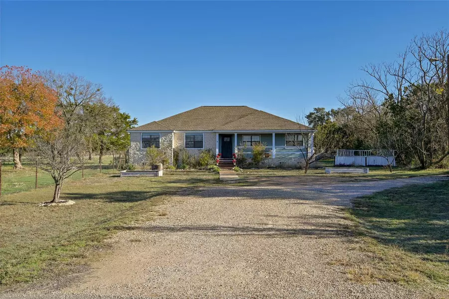 105 Deep Lake CIR, Liberty Hill, TX 78642