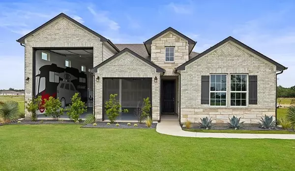 126 Union Pacific DR, Cedar Creek, TX 78612