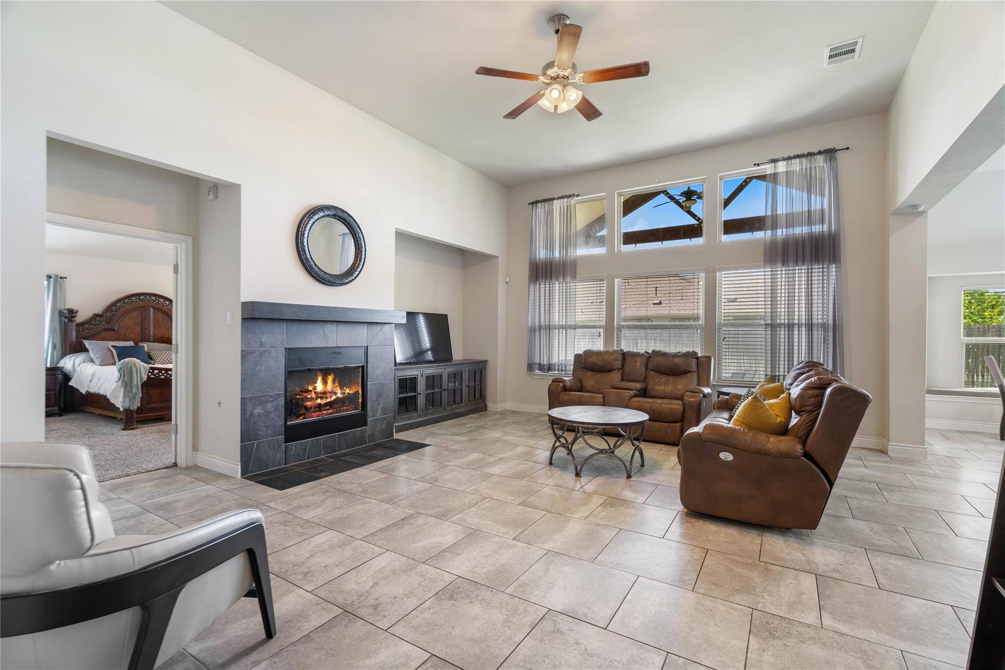 Hutto, TX 78634,136 W Highfield ST