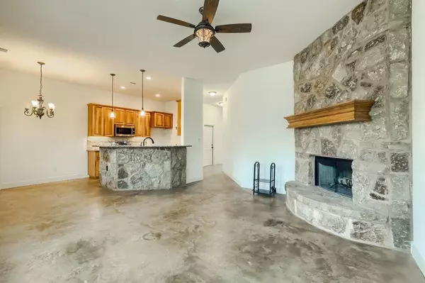 Bastrop, TX 78602,101 Keahi CT