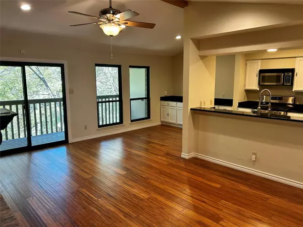 3839 Dry Creek DR #233, Austin, TX 78731