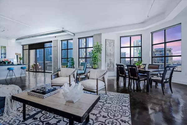 311 W 5th ST #1005, Austin, TX 78701