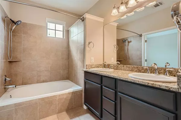 Austin, TX 78745,8211 NICOLA TRL