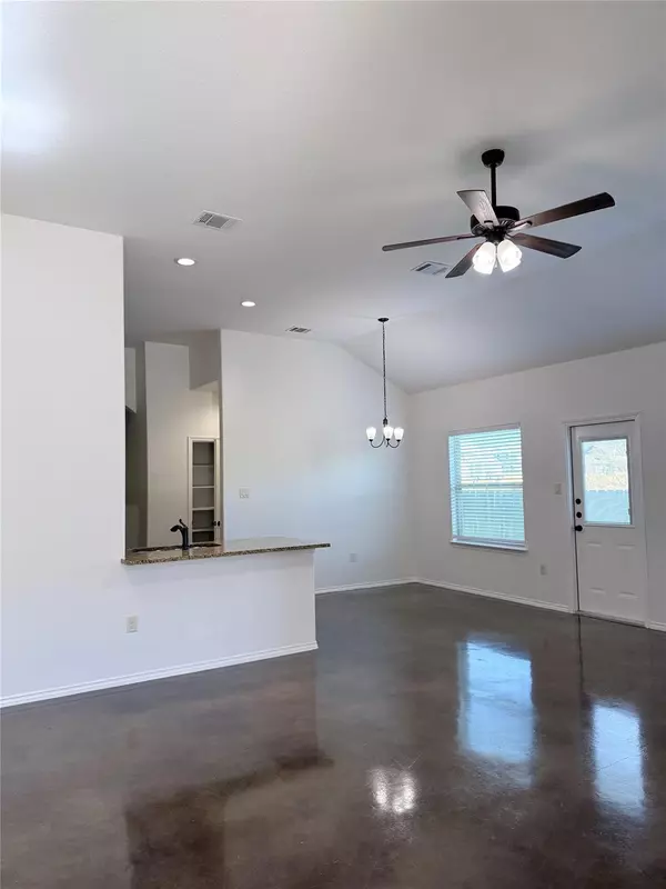 Buda, TX 78610,623 Jack Rabbit LN #B