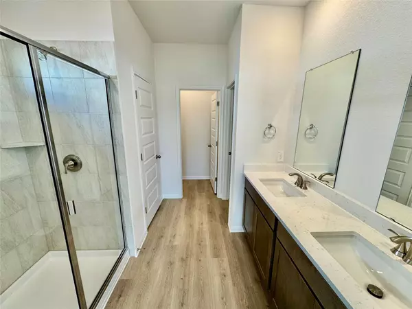 Cedar Creek, TX 78612,196 Coopers Hawk CRST