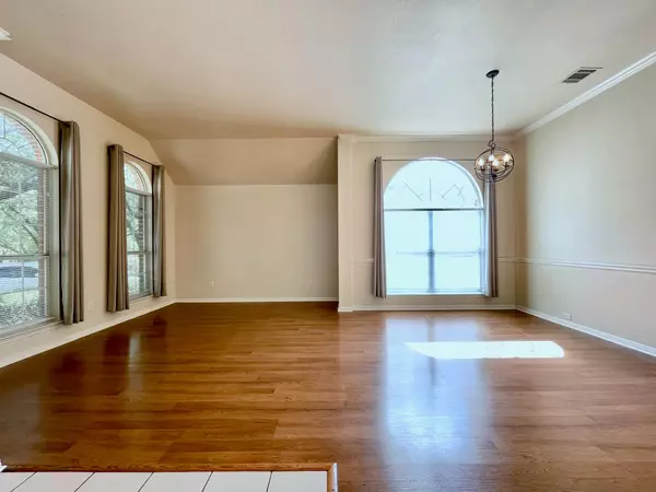 Austin, TX 78727,1725 Dapplegrey LN