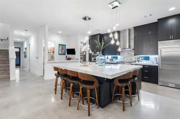 Austin, TX 78738,108 Stephanie LN