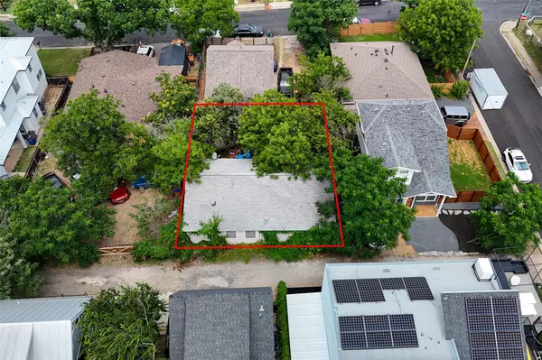 Austin, TX 78702,1302 Walnut Ave #2