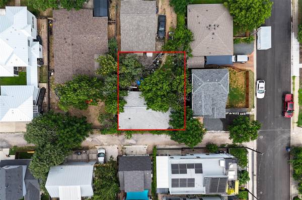 1302 Walnut Ave #2, Austin, TX 78702