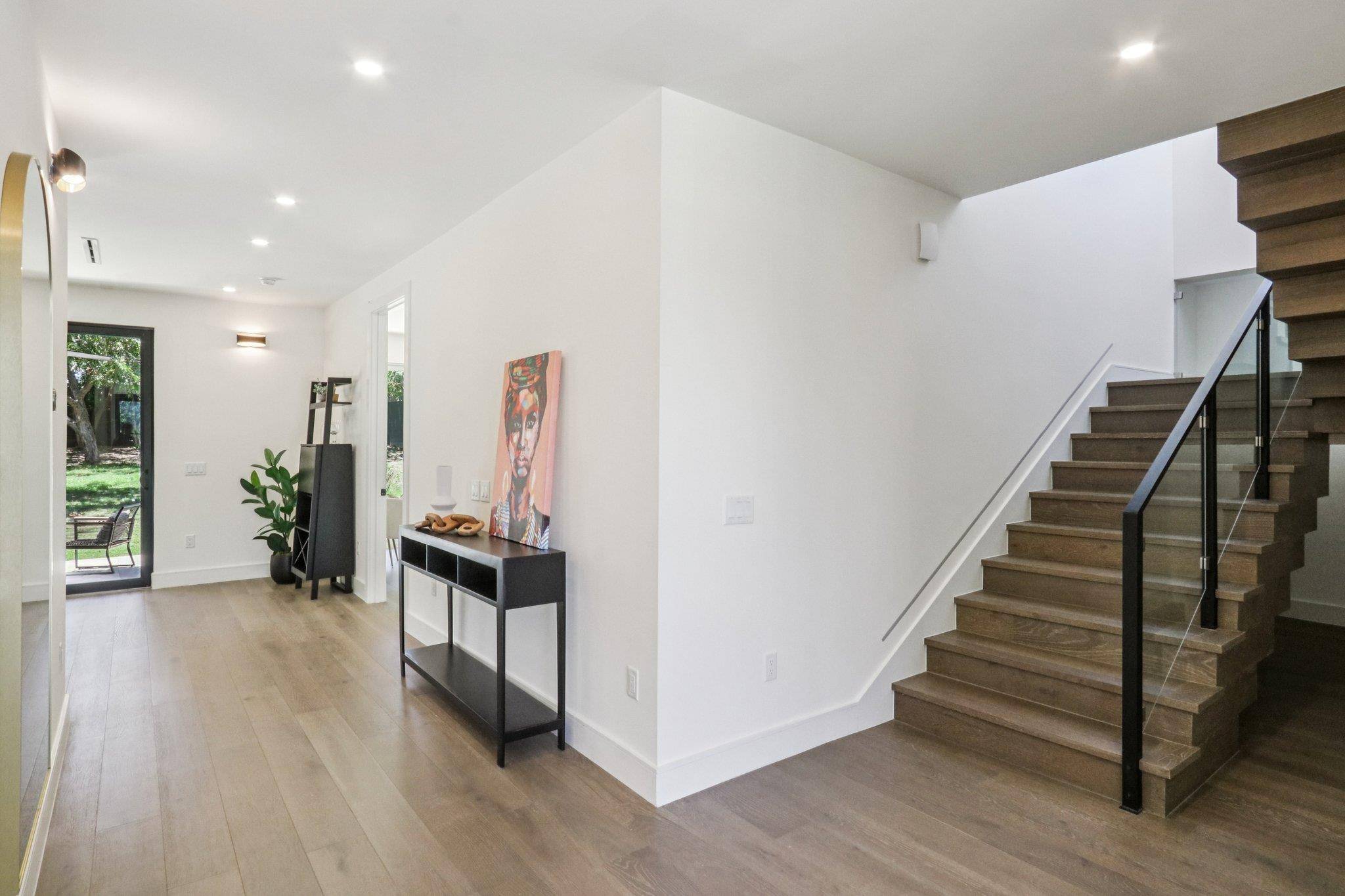 Austin, TX 78757,5700 Louise LN