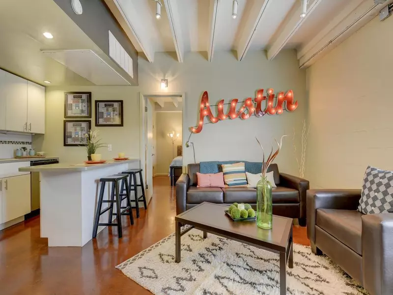 2408 Leon ST #302, Austin, TX 78705