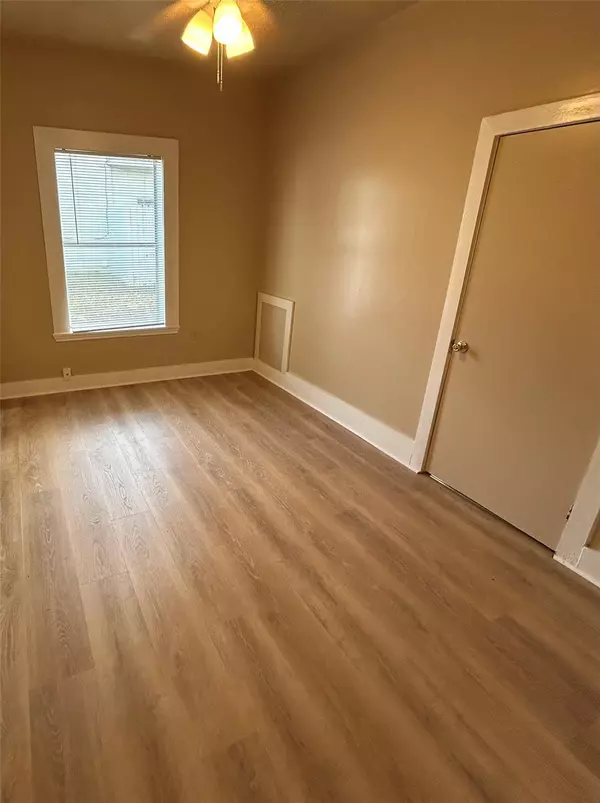 Bastrop, TX 78602,1609 Cedar ST