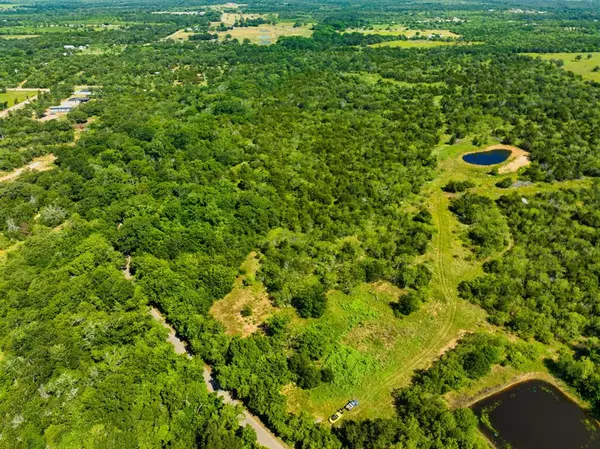 Dale, TX 78616,530 Chamberlin RD