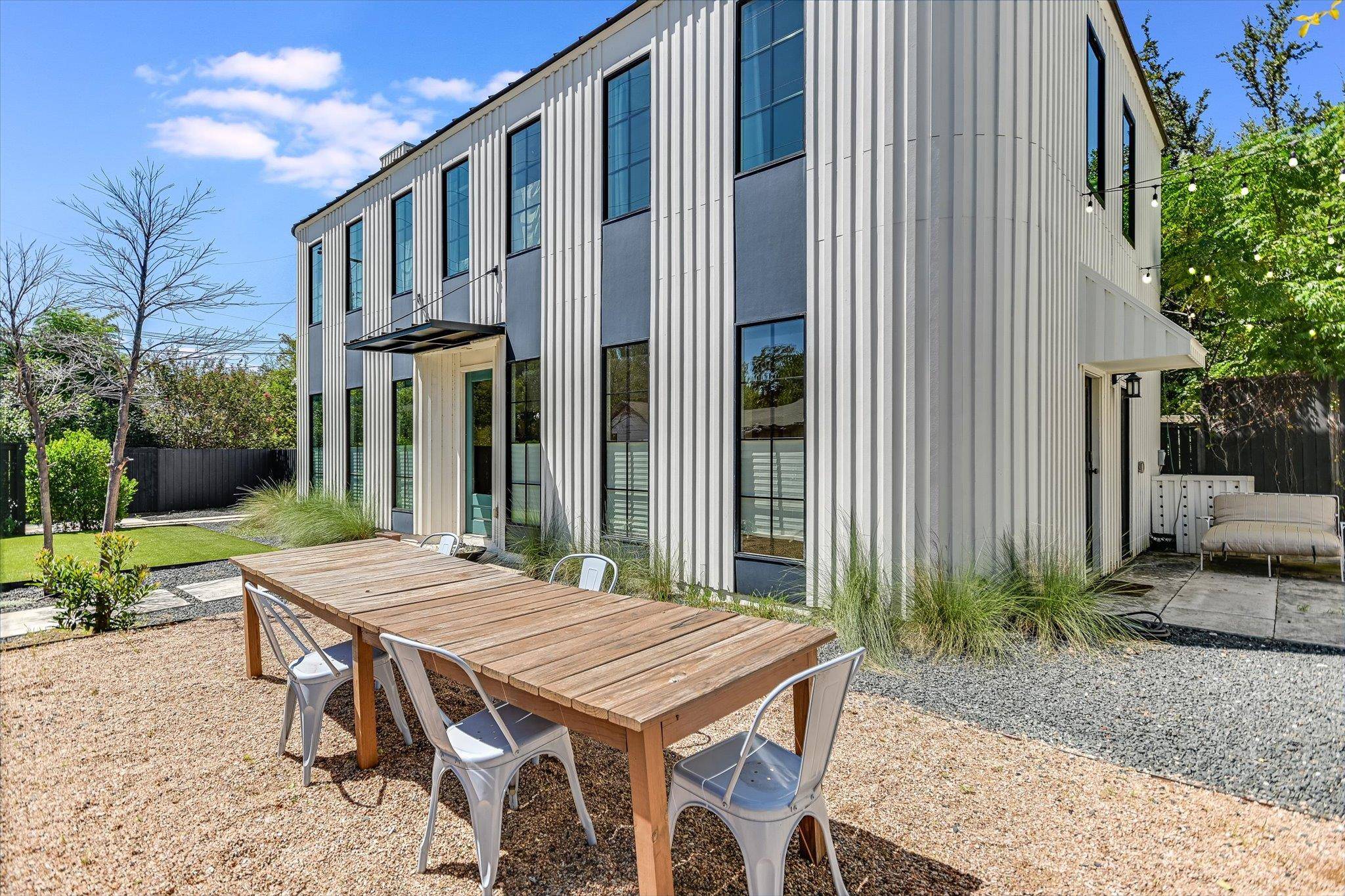 Austin, TX 78702,1300 Navasota ST