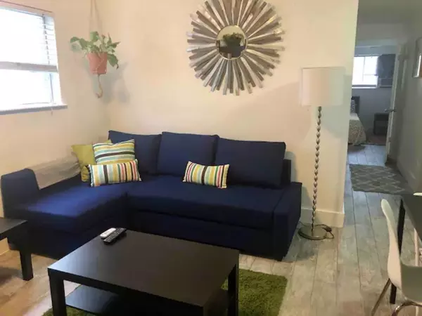 Austin, TX 78721,5909 Bolm RD #13