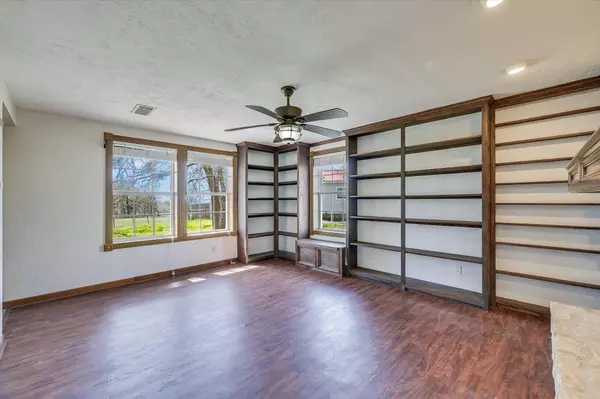 Niederwald, TX 78640,199 Angel Hill RD