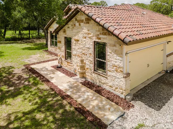 Bastrop, TX 78602,204 Matthew CV