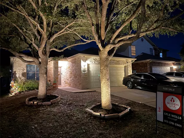 276 Housefinch LOOP, Leander, TX 78641