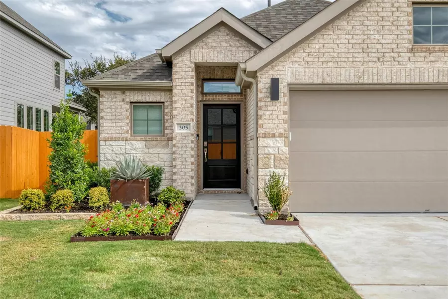 305 Langhorne BND, Liberty Hill, TX 78642