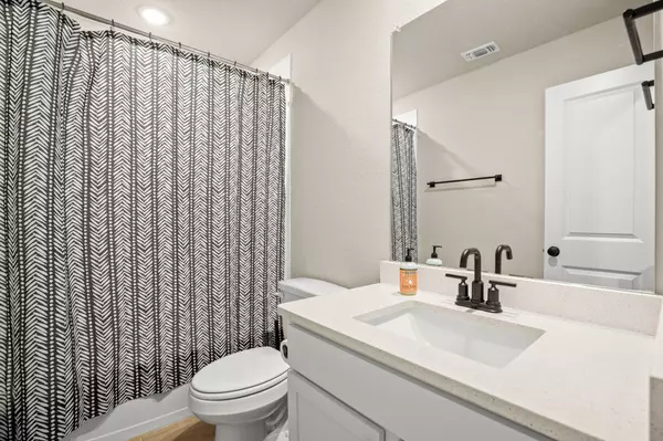 Bastrop, TX 78602,143 Periwinkle LN