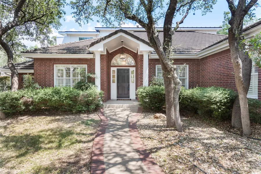 720 ROLLING GREEN DR, Lakeway, TX 78734