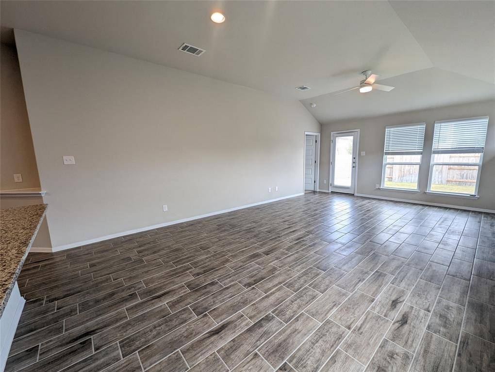 San Marcos, TX 78666,212 Rollingwood DR