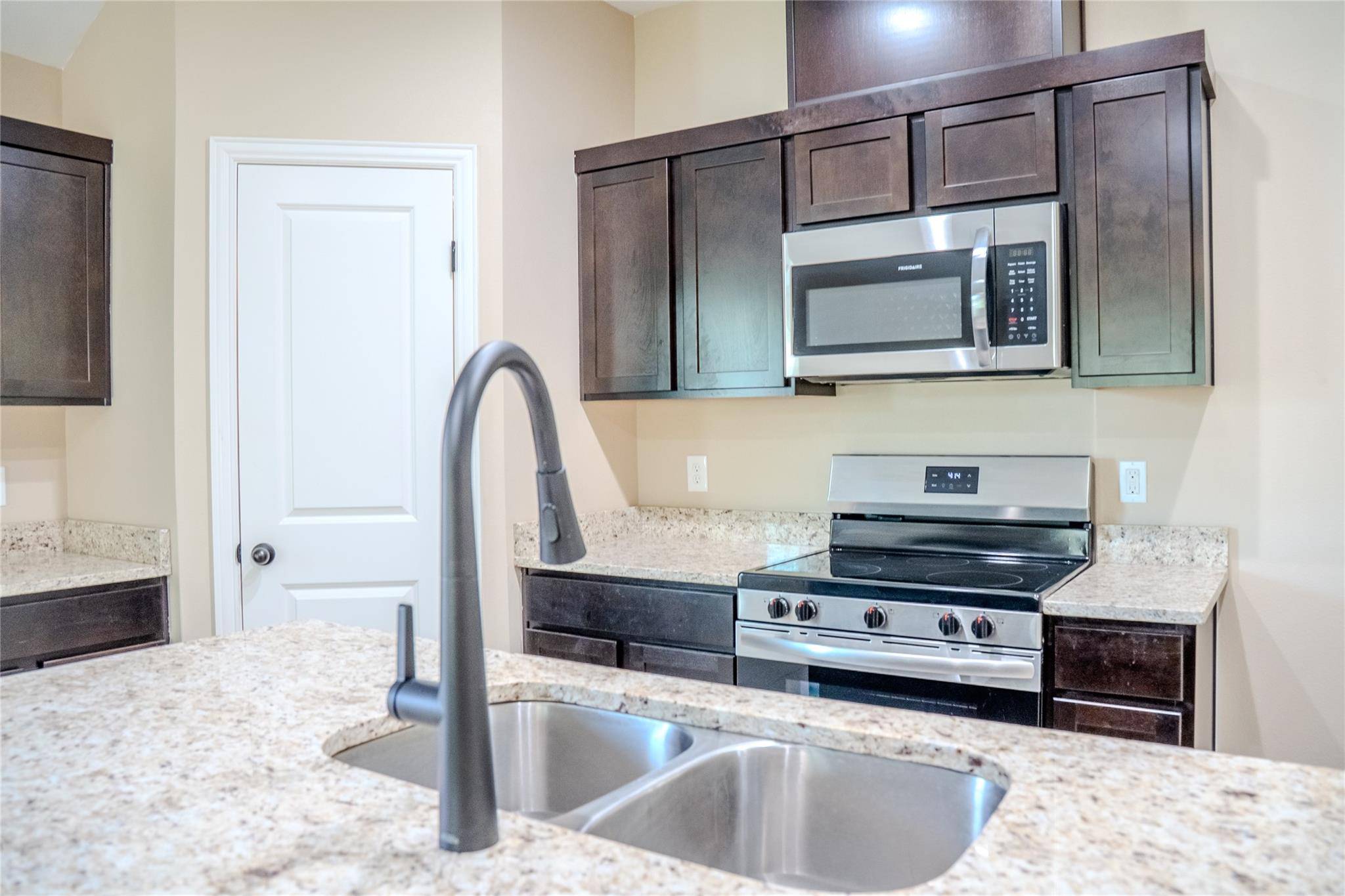 Kingsland, TX 78639,2182 McArthur Ave