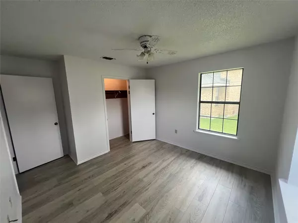Seguin, TX 78155,146 Forest DR