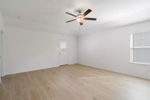 Jarrell, TX 76537,133 Paria CT