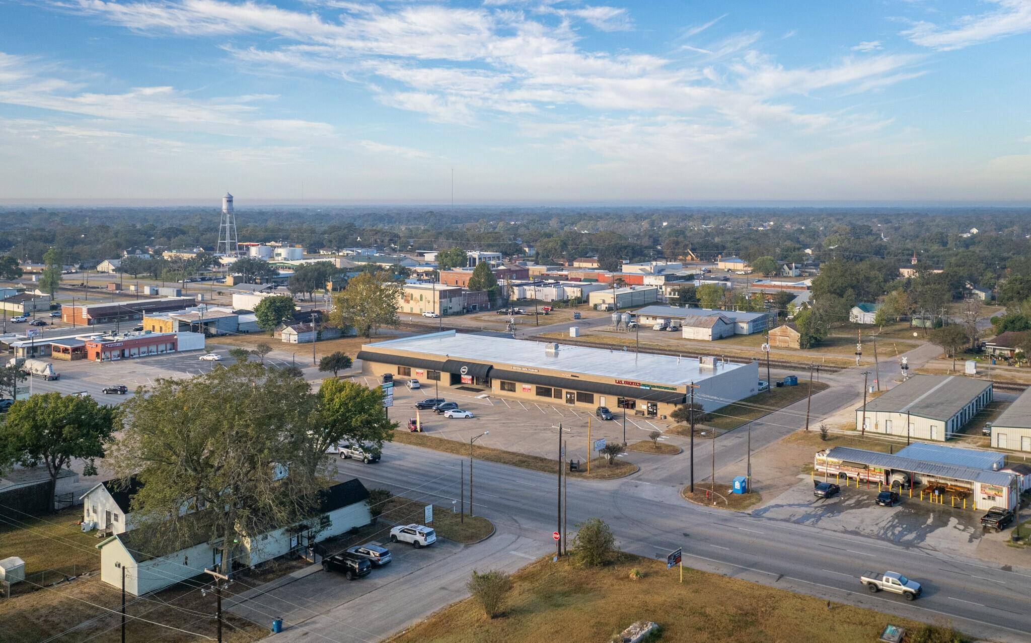 630 10th St #A, Hempstead, TX 77445