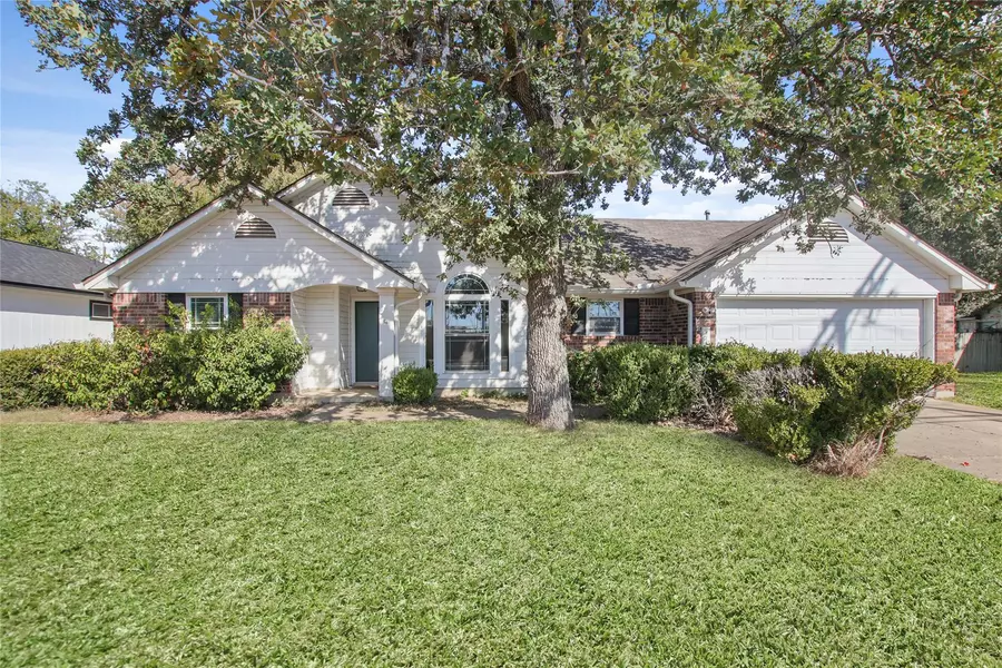 1712 Somerset DR, Round Rock, TX 78681