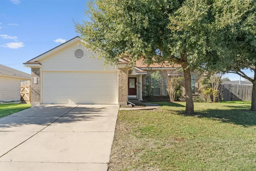 202 Stewart DR, Hutto, TX 78634