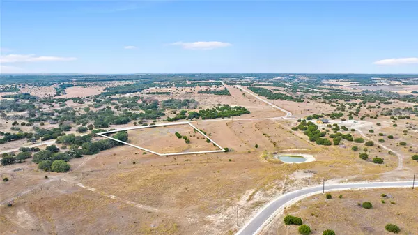 Lampasas, TX 76550,208 Winecup DR