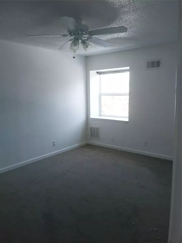 Austin, TX 78745,5008 W Wind TRL #102