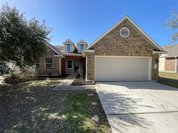 208 Bottle Brush DR, Kyle, TX 78640