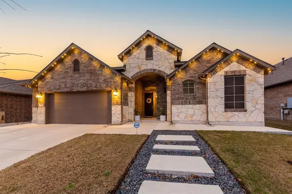 Buda, TX 78610,188 Rough Leaf DR